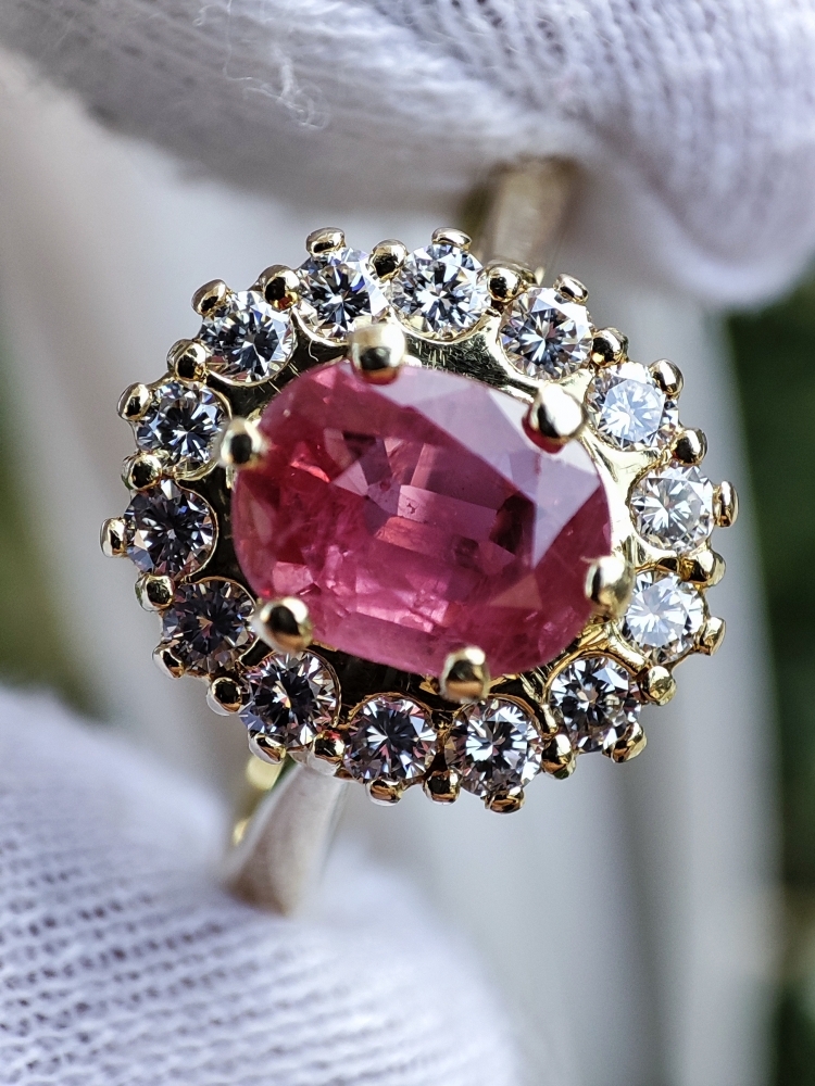 Inel aur Royal 18k cu Rubin si Diamant natural diamante rubine