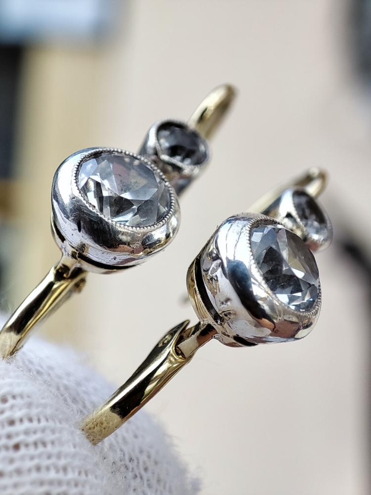 Cercei aur 14k argint Button cu safire Safir alb