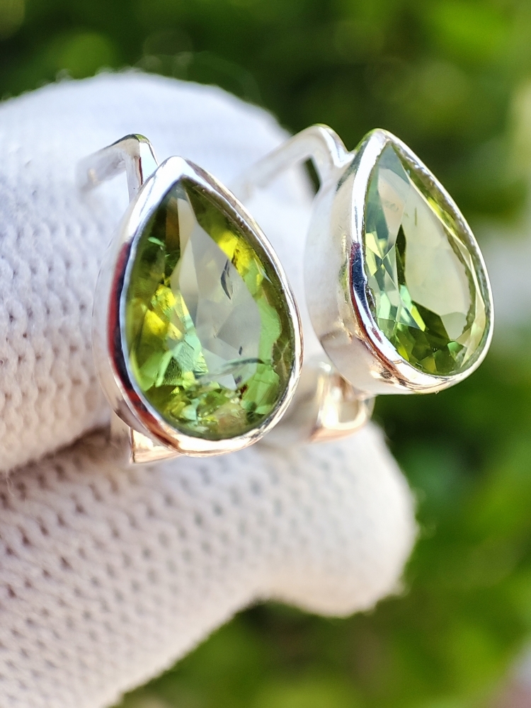 925 Cercei argint cu peridot