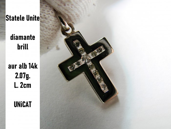 Cruciulita cruce aur alb 14k cu diamante