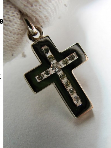 Cruciulita cruce aur alb 14k cu diamante