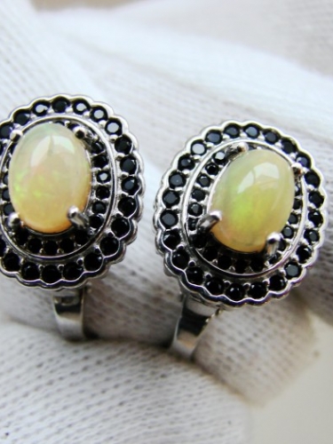 925 - cercei cu opal si spinel negru