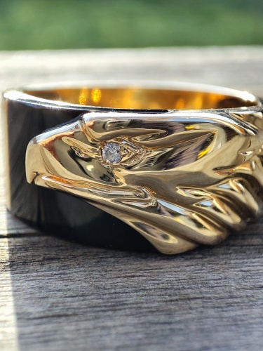 FABERGE inel aur 14k barbatesc cu onix si diamant vulturul din aur cu diamant ghiul aur