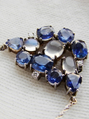 Colier aur alb 14k cu safire diamante piatra lunii