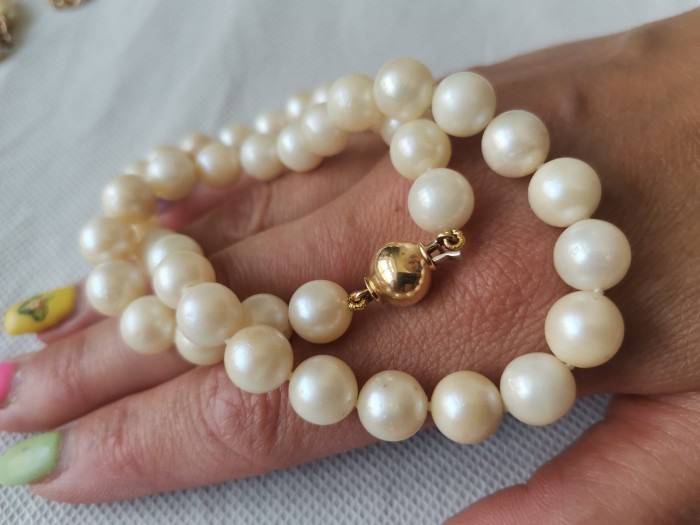Colier aur 18k cu perle naturale apa sarata cu certificat