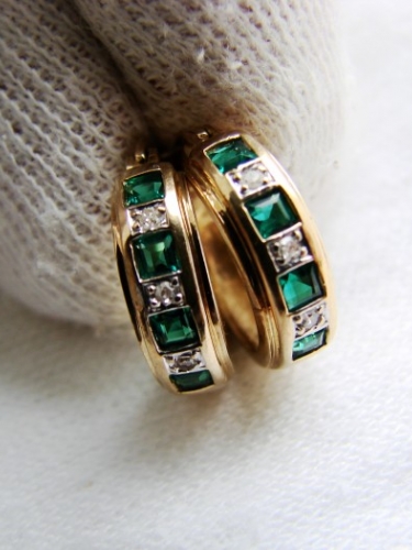 Cercei aur 9k tsavorit si diamante australia