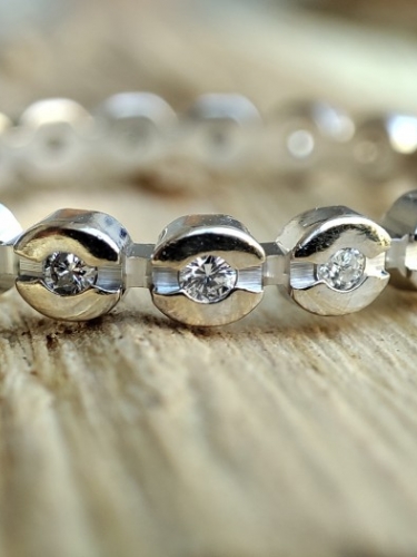 Inel aur alb 14k cu Diamante Eternity Memory unicat