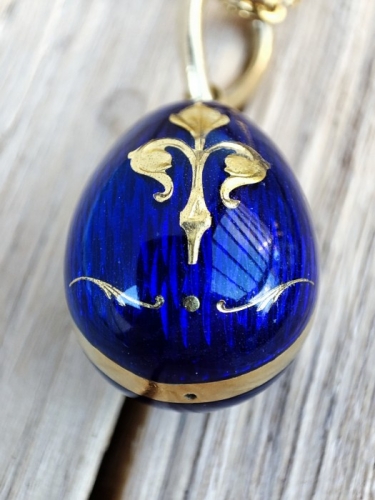 Faberge Pandantiv Aur 18K Oul Faberge Fleur de Lis Victor Mayer lantisor aur 18k