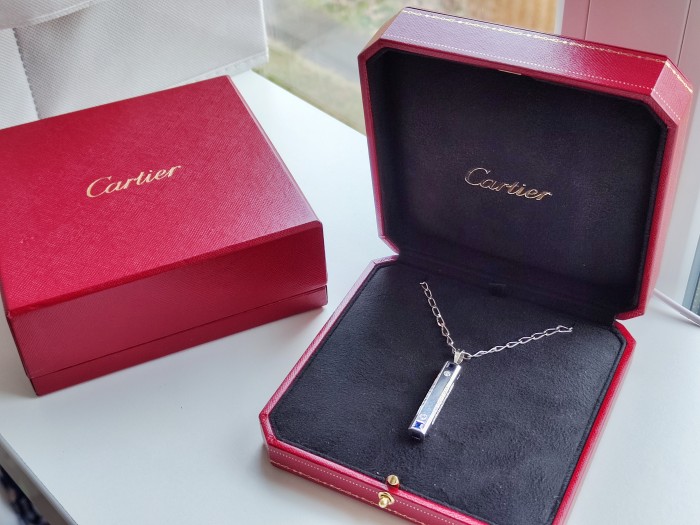 Louis Cartier Lantisor Lant Aur Alb 18K  Pandantiv aur 18k Cartier Safire Si Diamante Unicat
