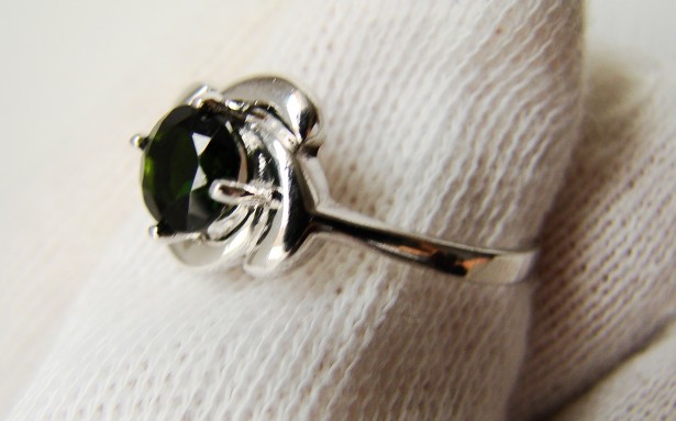 925 Inel Argint masura 19 Cu Peridot (26)