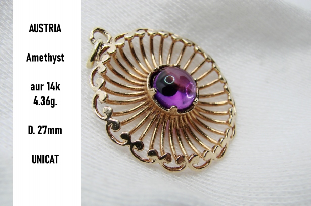 Pandantiv amuleta aur 14k cu Amethyst Ametist cabochon unicat