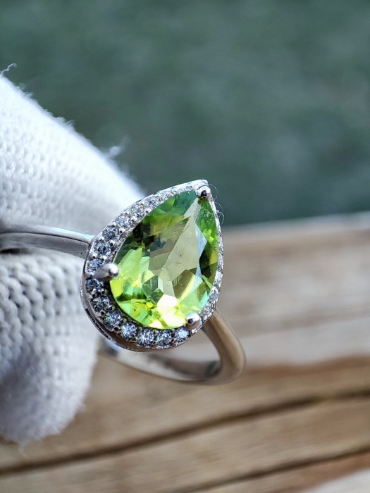 925 INEL ARGINT CU PERIDOT