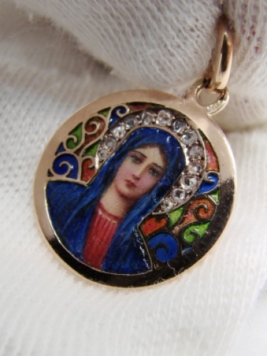 Pandantiv amuleta aur 14k Sfanta Maria email si diamante maica domnului