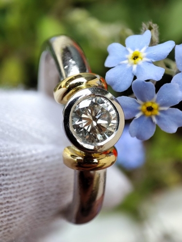 Inel aur 18k PLATINA PT950 cu diamant  unicat