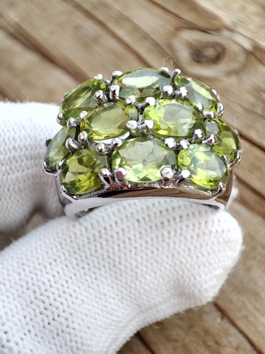 925 Inel argint cu peridot masura 17